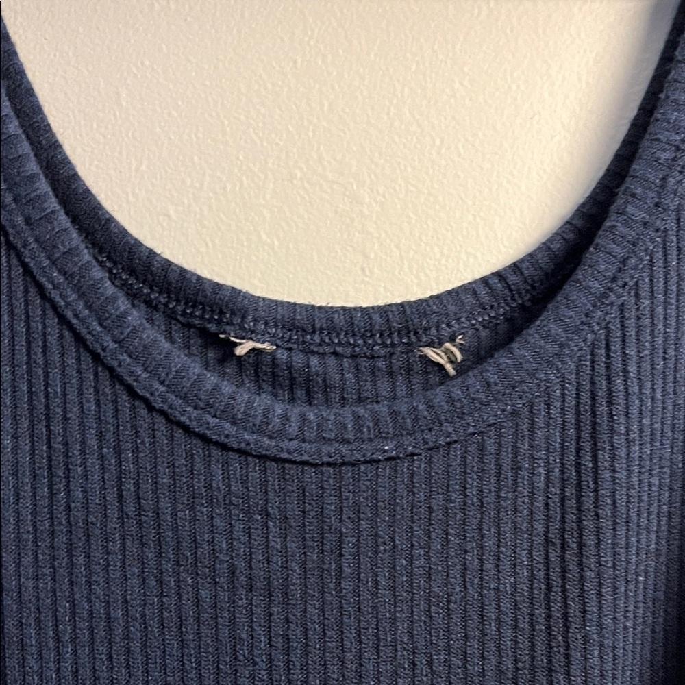 Navy Ribbed Tank Top - Picture 3 of 4